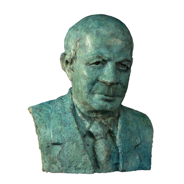 Foto de costado del busto de Abelardo Bonilla